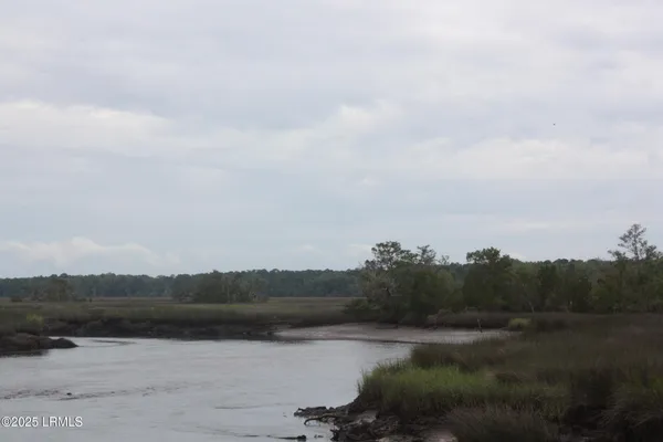 $575,000 | 6804 West Frontage Road West, Coosawhatchie, SC 29912