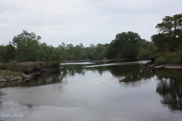 $629,000 | 6804 West Frontage Road West, Coosawhatchie, SC 29912