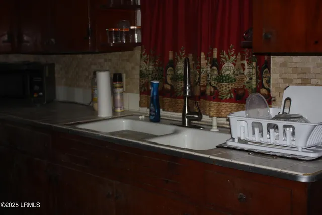 $629,000 | 6804 West Frontage Road West, Coosawhatchie, SC 29912