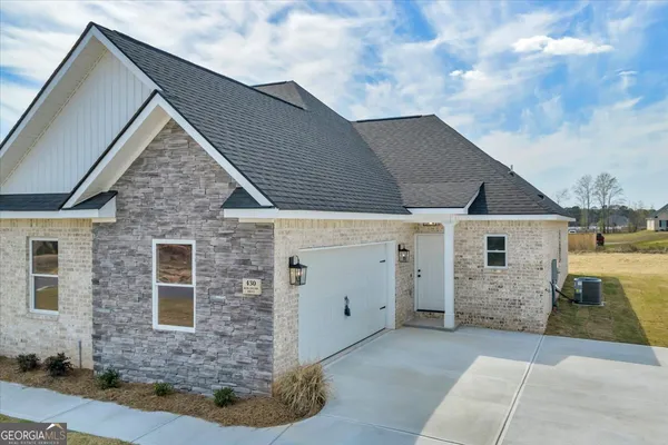 $394,500 | 430 Burlington Drive, Lizella, GA 31052