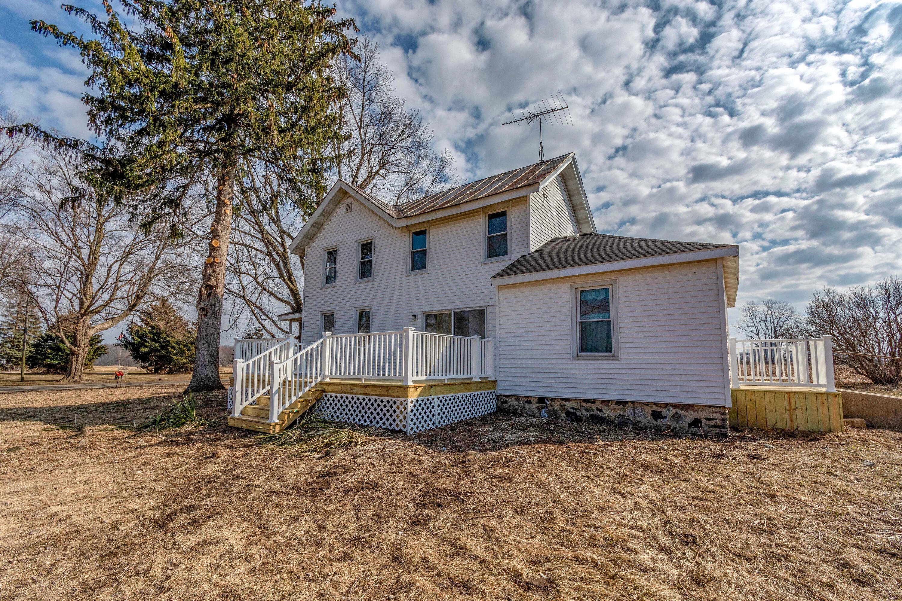 6331 West Bacon Road Allen, MI 49227 - Photo 5 of 40 5