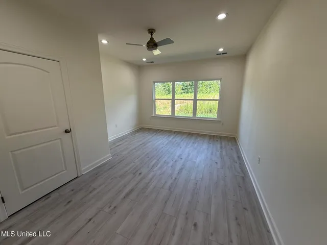 $420,000 | 37 Honey Suckle Cove, Holly Springs, MS 38635