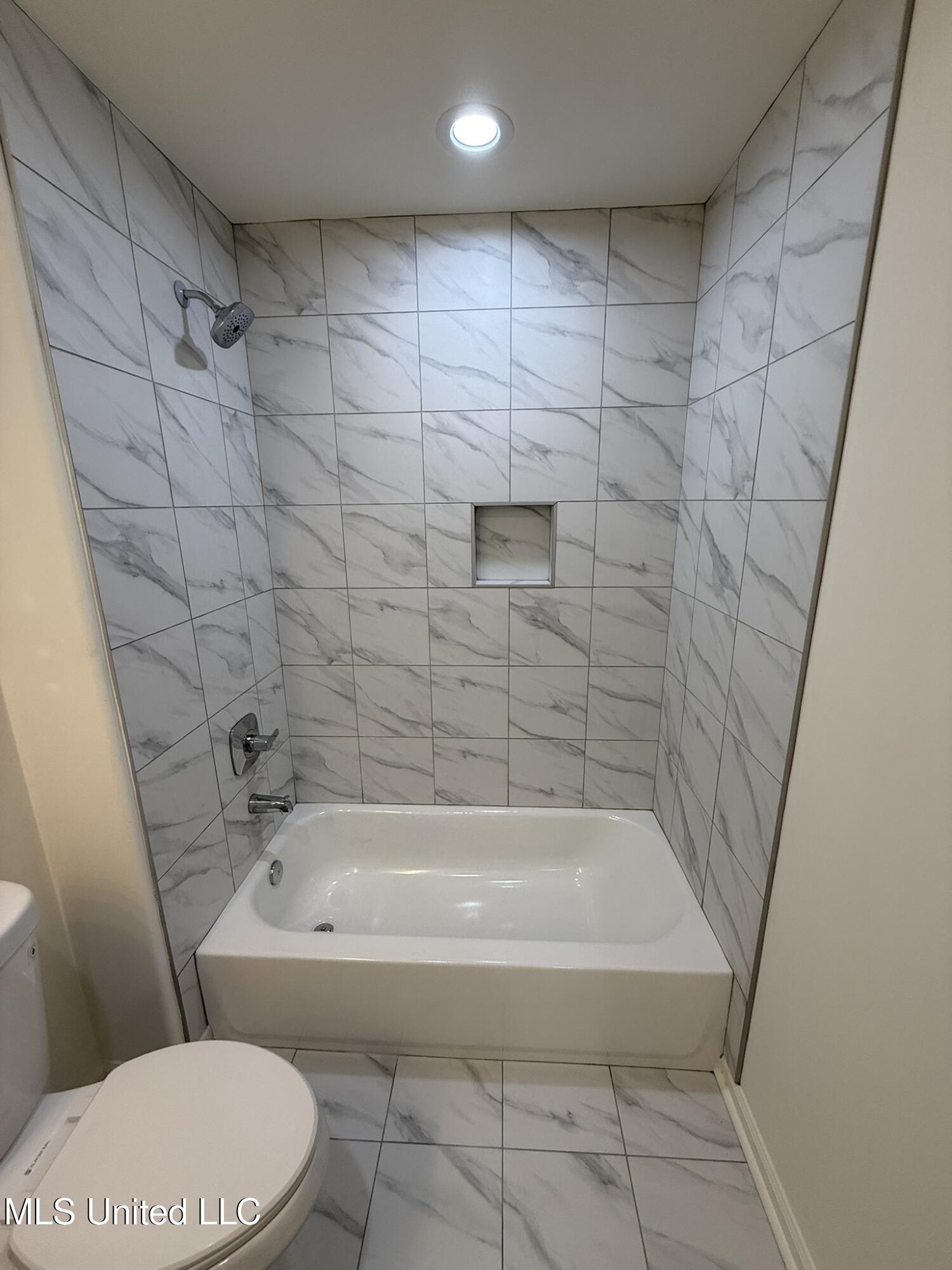 37 Honey Suckle Cove Holly Springs, MS 38635 - Photo 28 of 30 IMG_5160