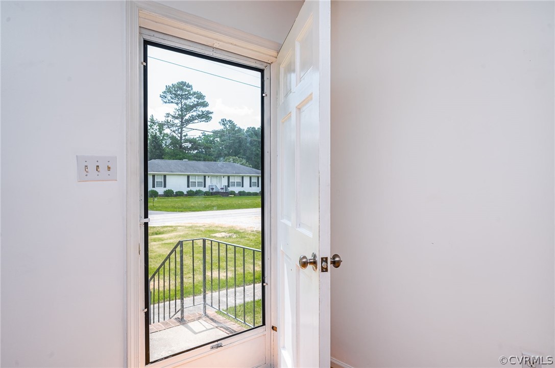 7104 Bull Hill Road Prince George, VA 23875 - Photo 6 of 43 Gallery Image 6