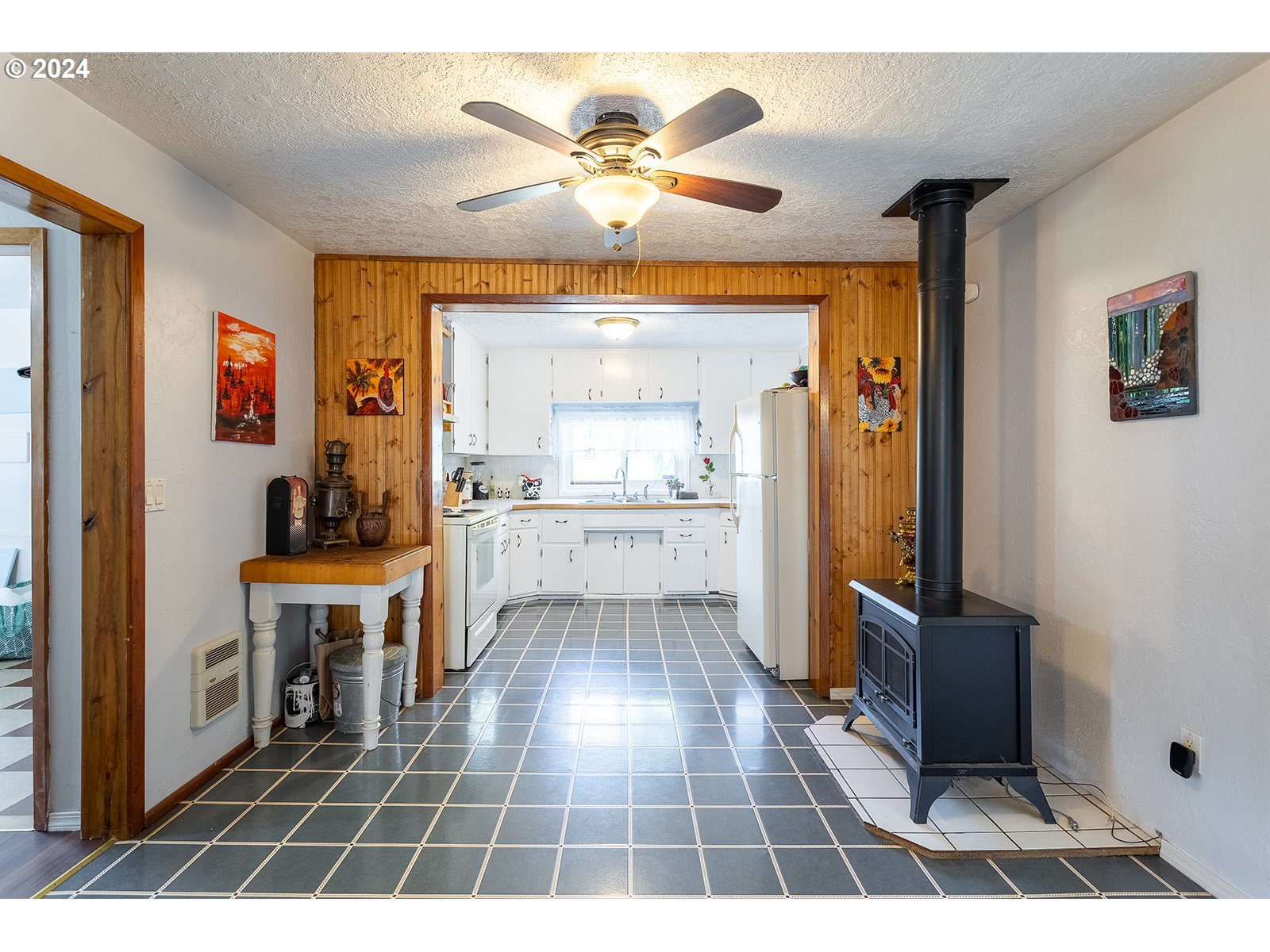 83576 North Harvey Road Creswell, OR 97426 - Photo 11 of 44