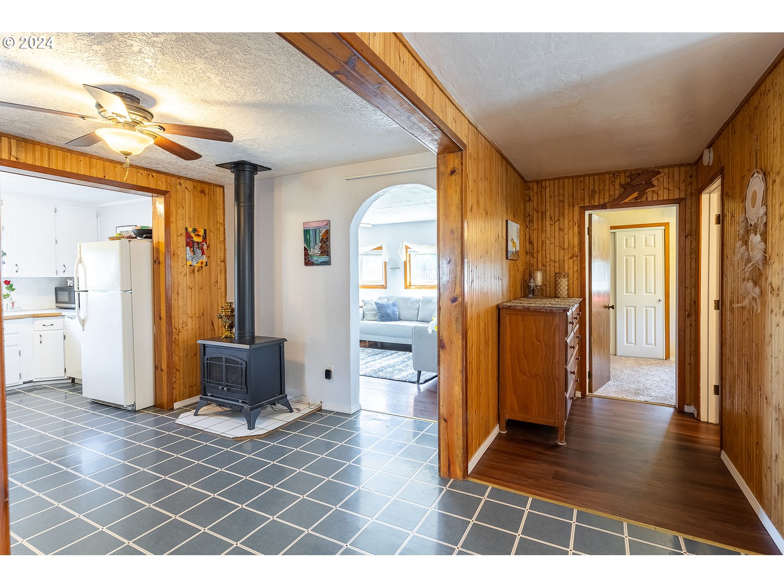 83576 North Harvey Road Creswell, OR 97426 - Photo 13 of 44