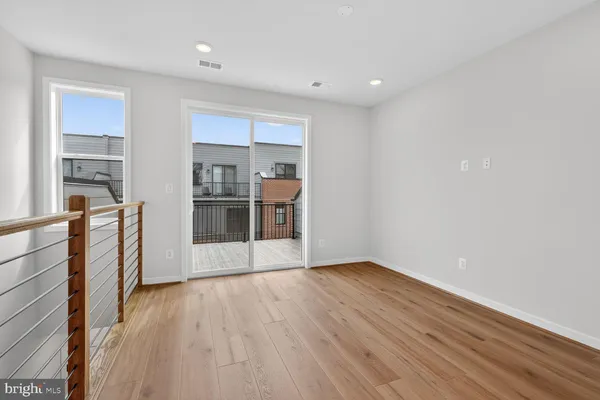 $840,462 | 4965 Lachlan Mews, Alexandria, VA 22304
