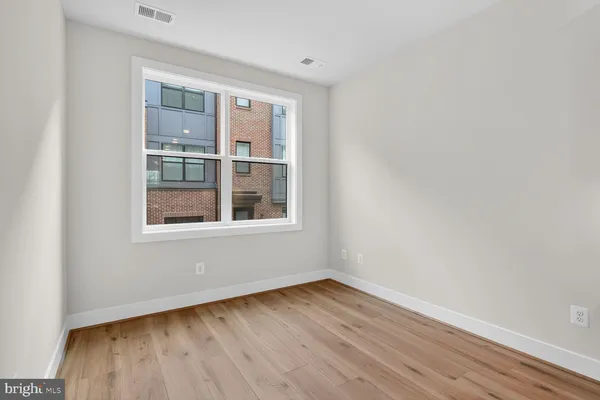 $840,462 | 4965 Lachlan Mews, Alexandria, VA 22304