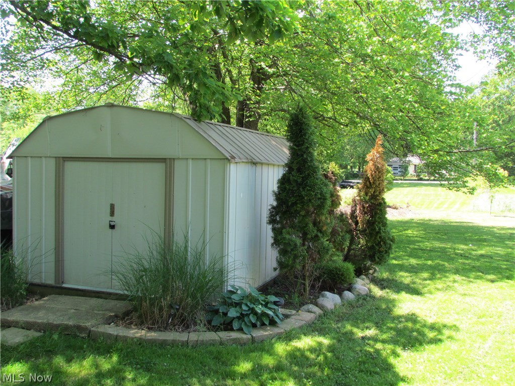 4861 Smith Road Ravenna, OH 44266 - Photo 6 of 20 Gallery Image 6