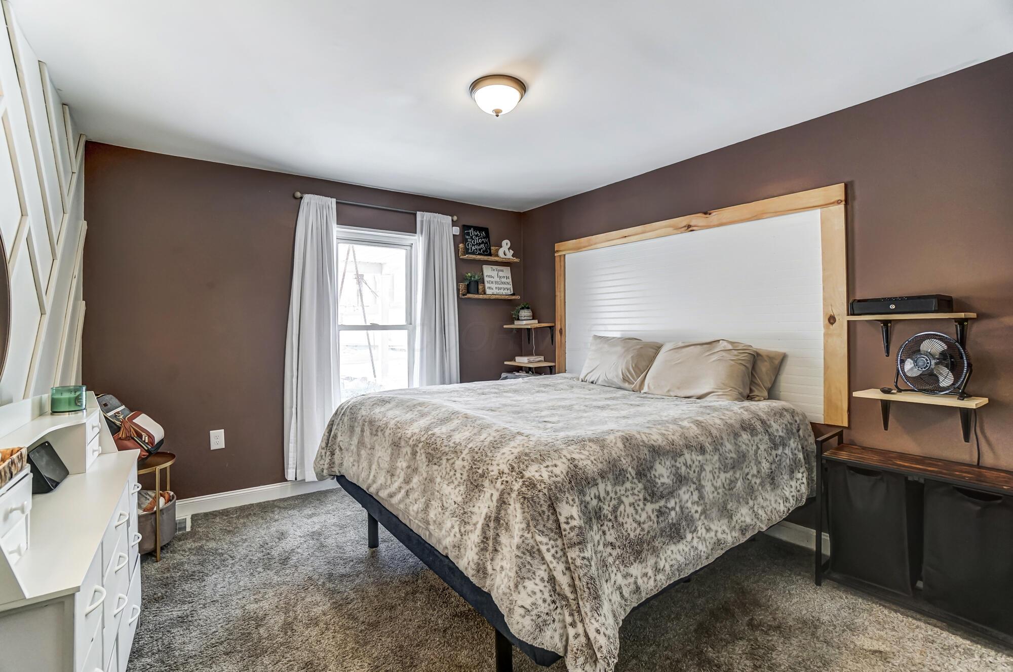 11918 London Road Orient, OH 43146 - Photo 14 of 39 016