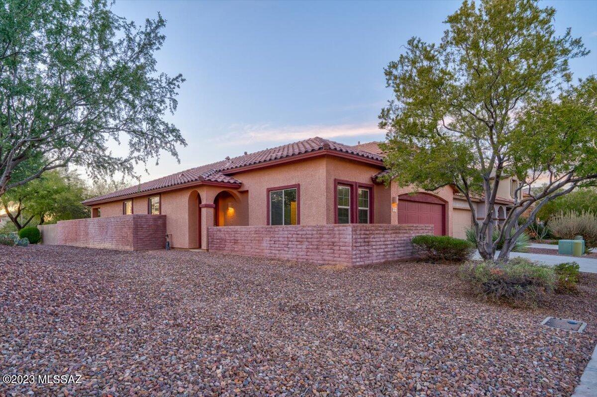12911 North Shell Traders Court Tucson, AZ 85755 - Photo 3 of 42