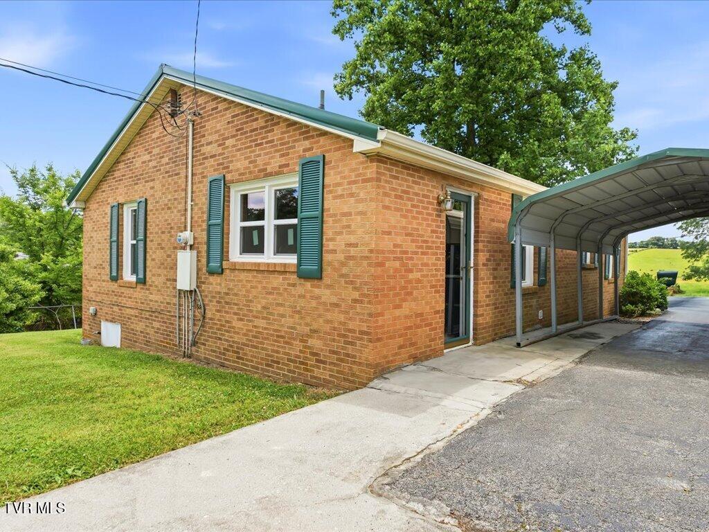 818 Guy Collins Road Morristown, TN 37813 - Photo 13 of 28 818 Guy Collins Rd - 13