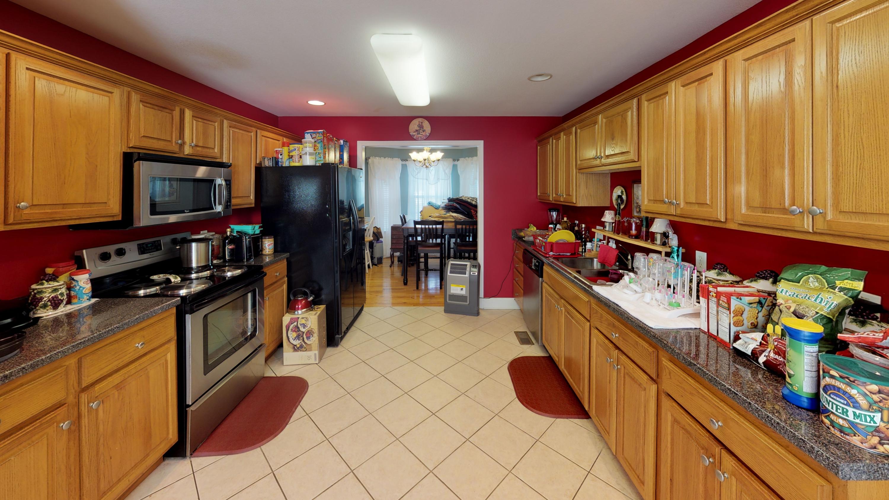 24 Quail Road LaFayette, GA 30728 - Photo 4 of 23 24-Quail-Run-La-Fayette-GA-30728-Kitchen