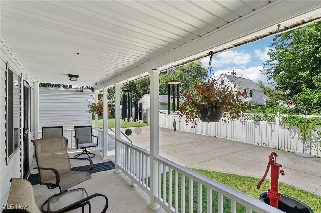 10818 Dixon Road Cleveland, OH 44111 - Photo 40 of 44 View of porch