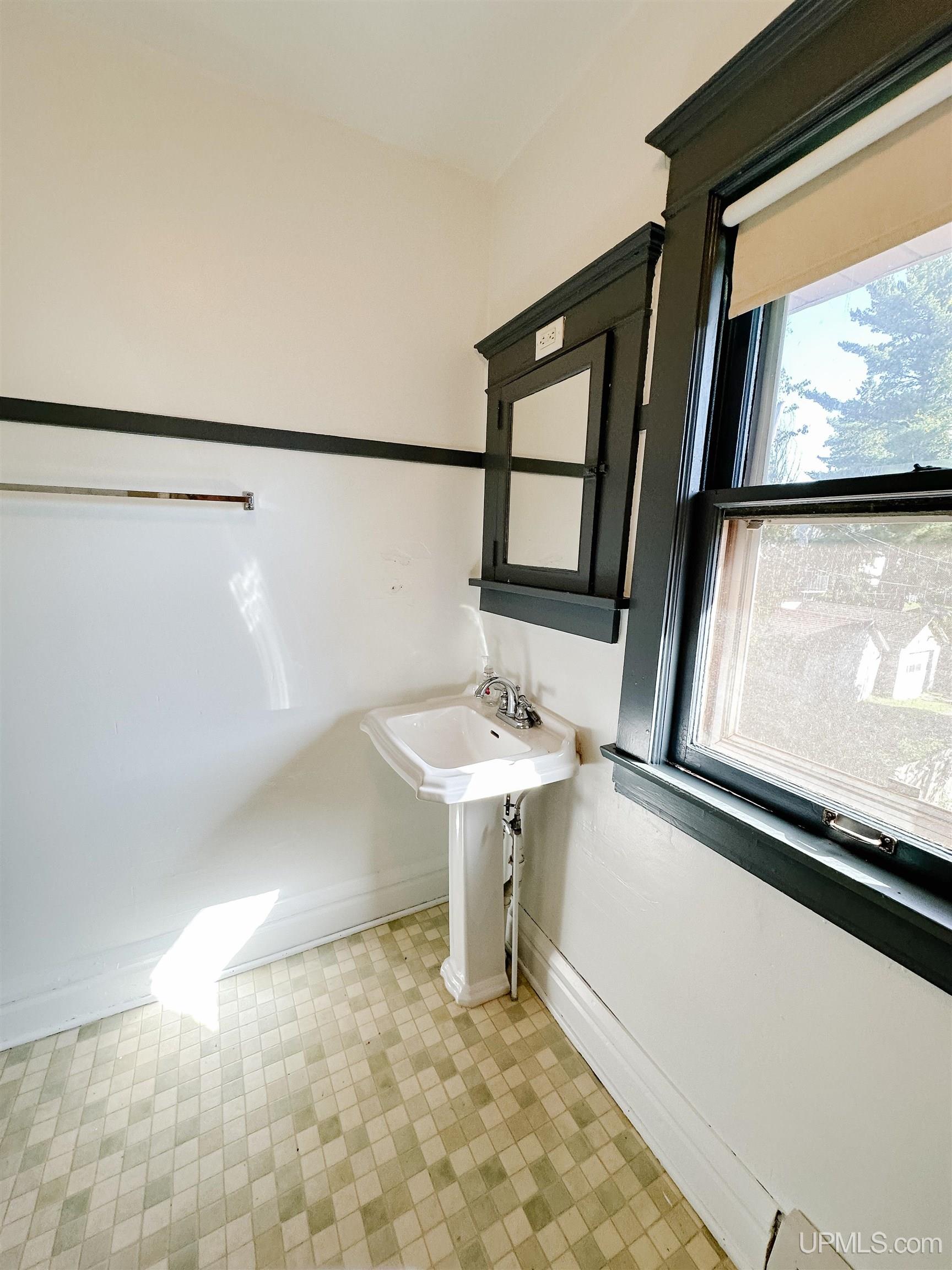 810 North 3rd Street Ishpeming, MI 49849 - Photo 32 of 54 Gallery Image 32