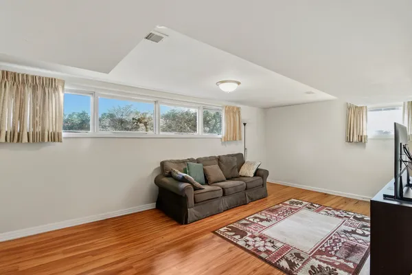 $324,900 | 2107 Zuppke Drive, Urbana, IL 61801