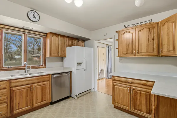 $324,900 | 2107 Zuppke Drive, Urbana, IL 61801