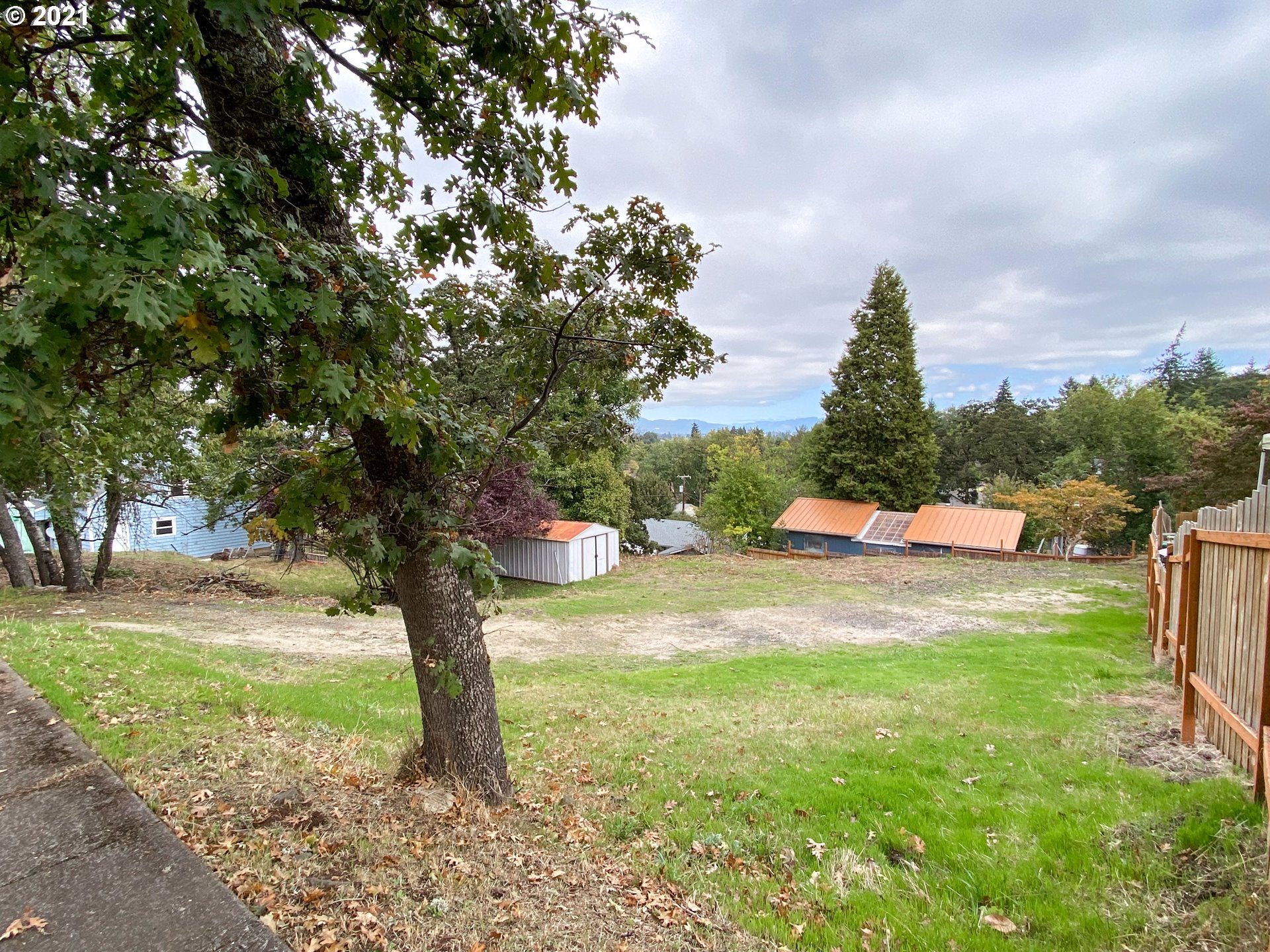 City View Street, Unit 2 Eugene, OR 97405 - Photo 5 of 8 Gallery Image 5