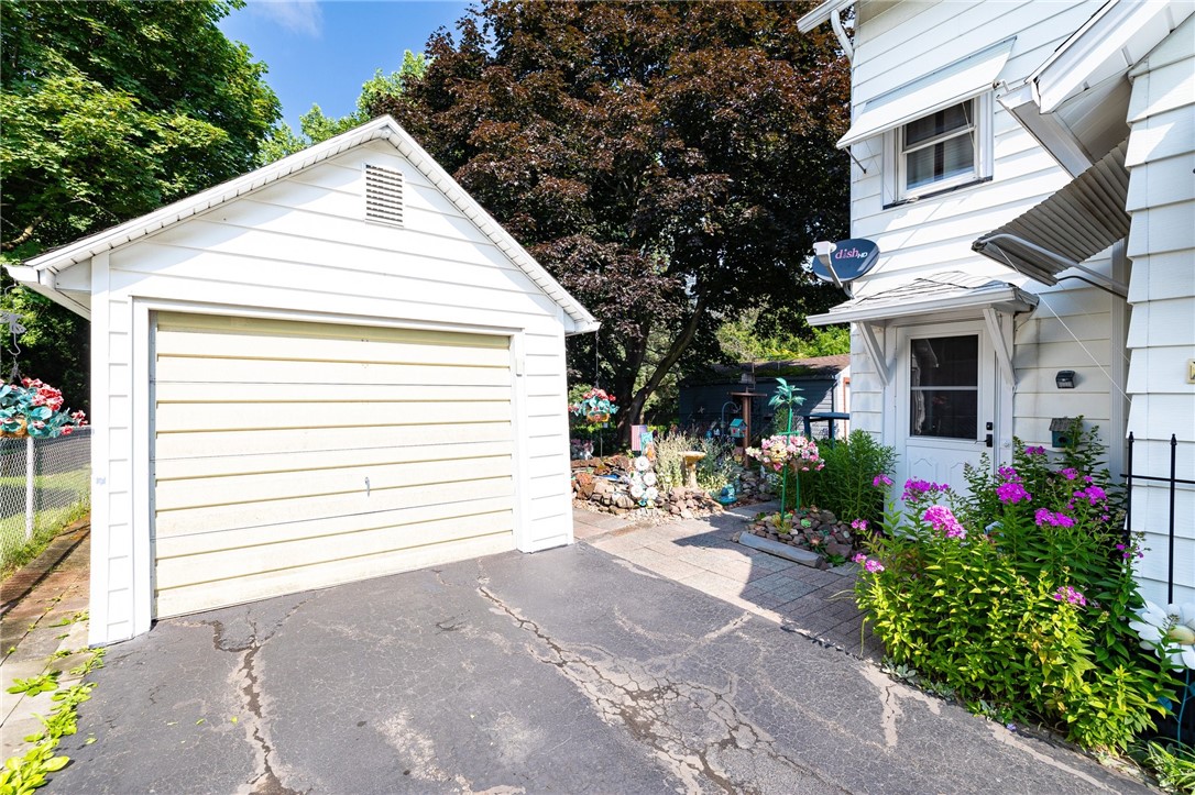 92 Veness Avenue Greece, NY 14616 - Photo 2 of 35