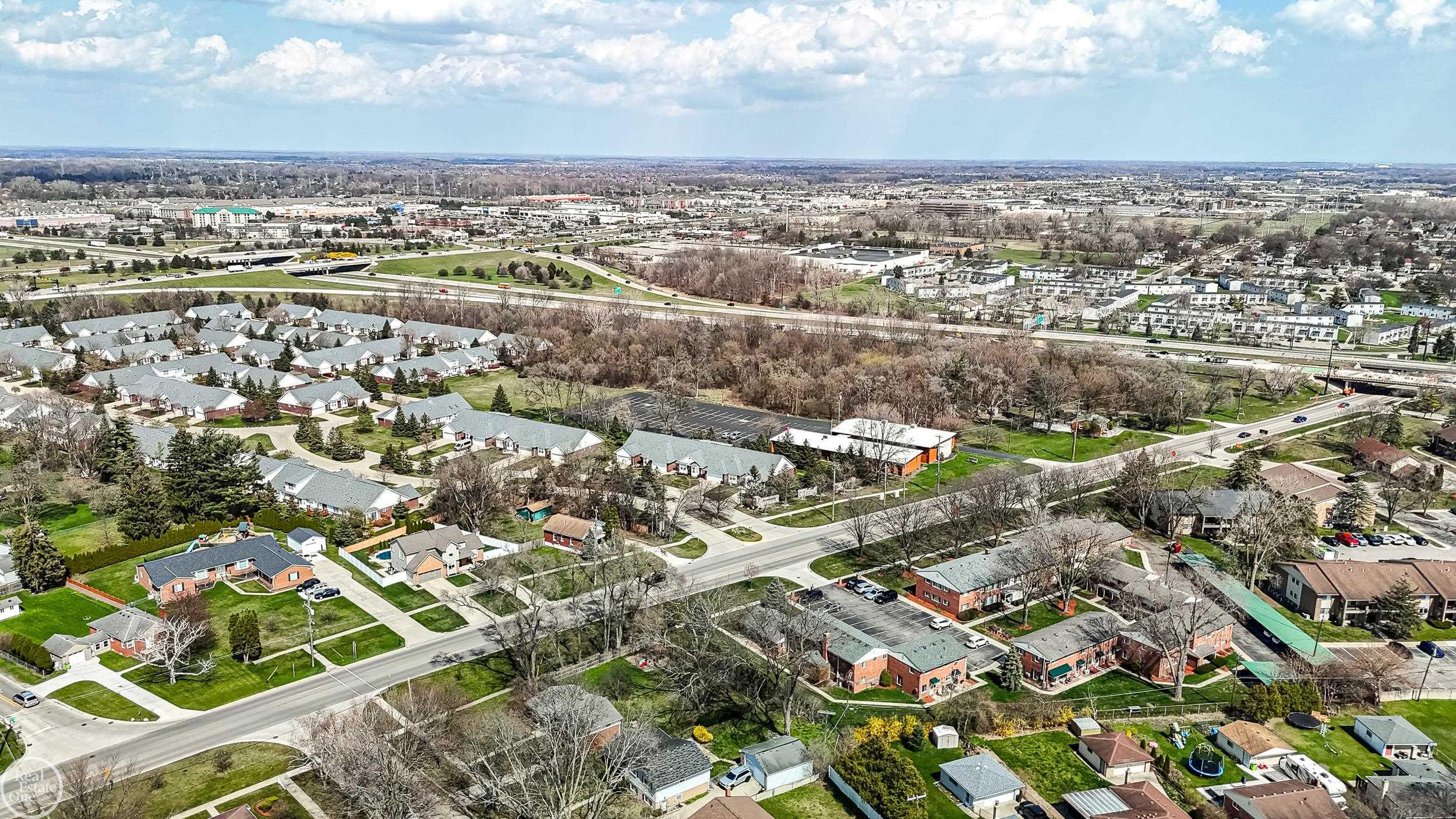11350 Canal Road Sterling Heights, MI 48314 - Photo 19 of 21 50138276-de7e636f-f265-4487-8103-1cf61d9b616f.JPG