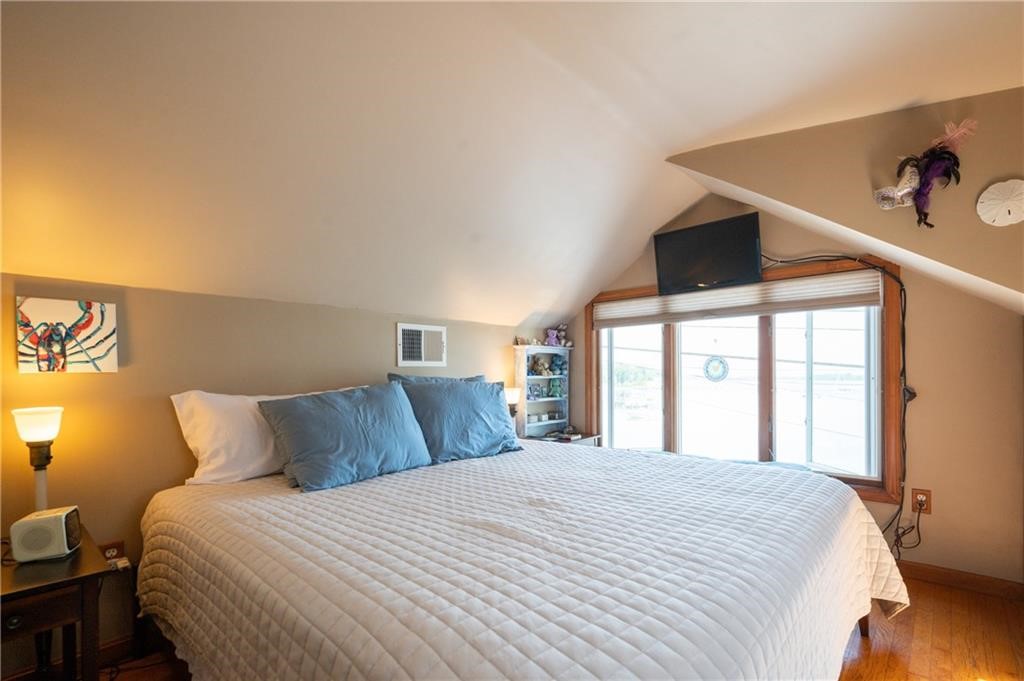 22 Harrison Street Bristol, RI 02809 - Photo 16 of 19