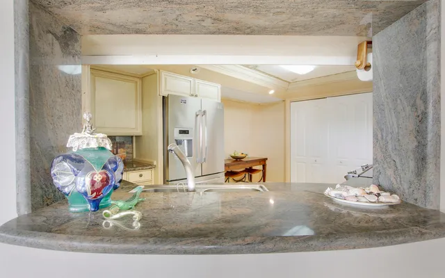 $3,300 | 9950 South Ocean Drive, Unit 301, Jensen Beach, FL 34957