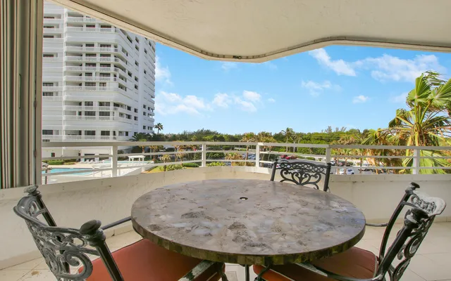 $3,300 | 9950 South Ocean Drive, Unit 301, Jensen Beach, FL 34957