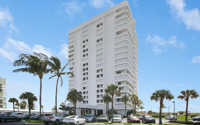 $3,300 | 9950 South Ocean Drive, Unit 301, Jensen Beach, FL 34957
