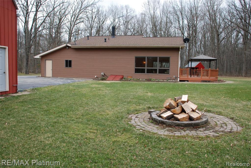 4922 Cedar Lake Road Howell, MI 48843 - Photo 9 of 95