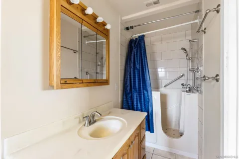 $765,000 | 4968 Reynolds Street, San Diego, CA 92113