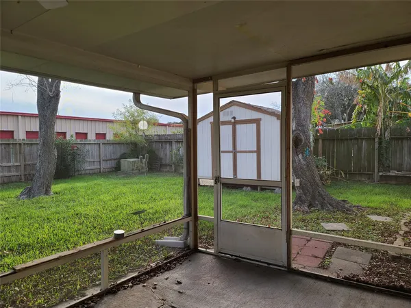 $1,900 | 5303 Little John Lane, Katy, TX 77493