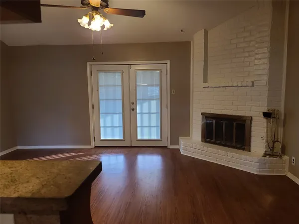 $1,900 | 5303 Little John Lane, Katy, TX 77493