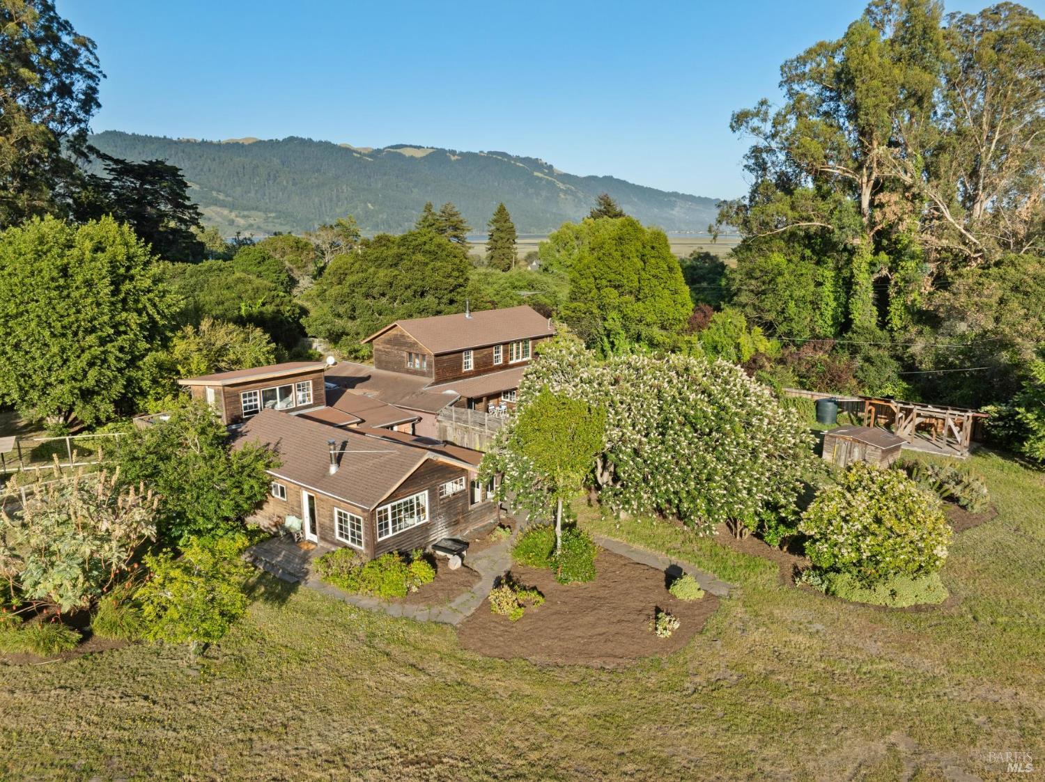 5 Lauff Ranch Road Bolinas, CA 94924 - Photo 2 of 92