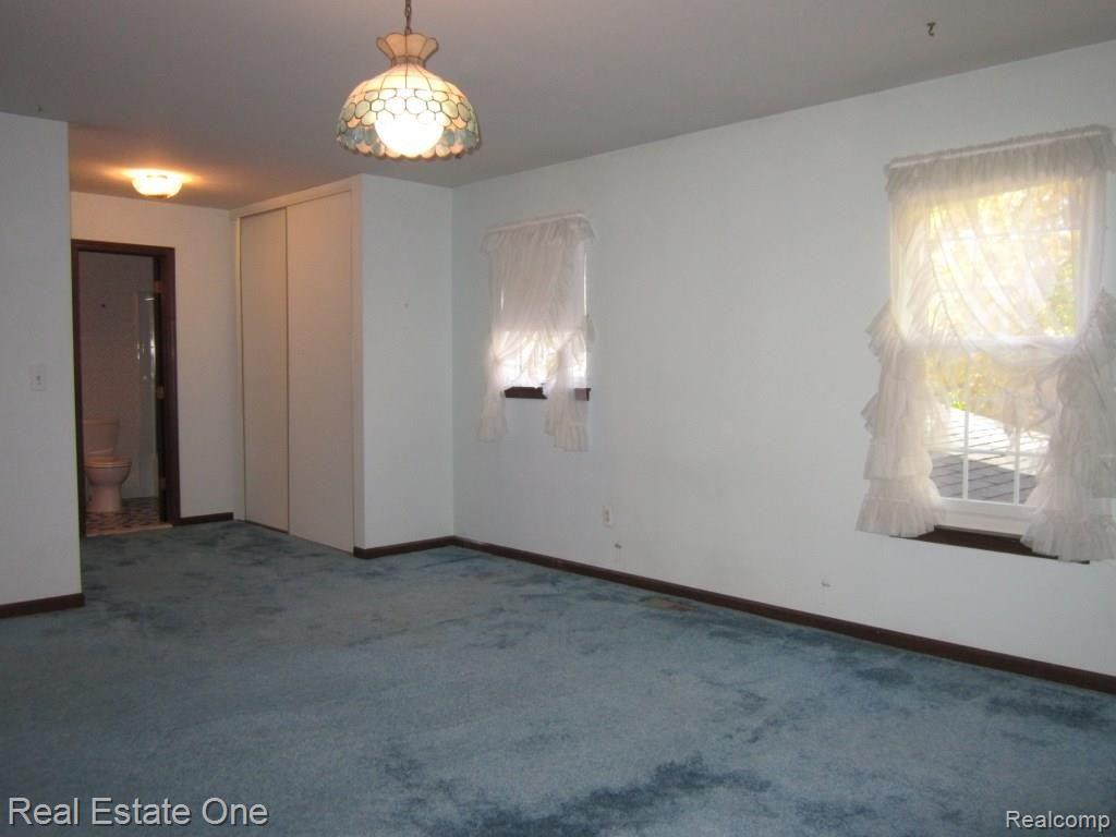 36200 Fredericksburg Road Farmington Hills, MI 48331 - Photo 25 of 35