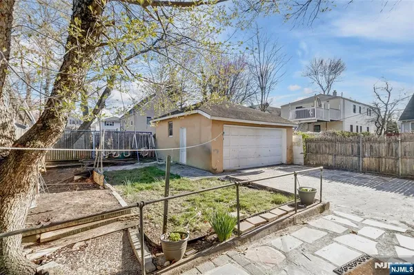 $4,500 | 10 Hamilton Road, Unit A, Teaneck, NJ 07666