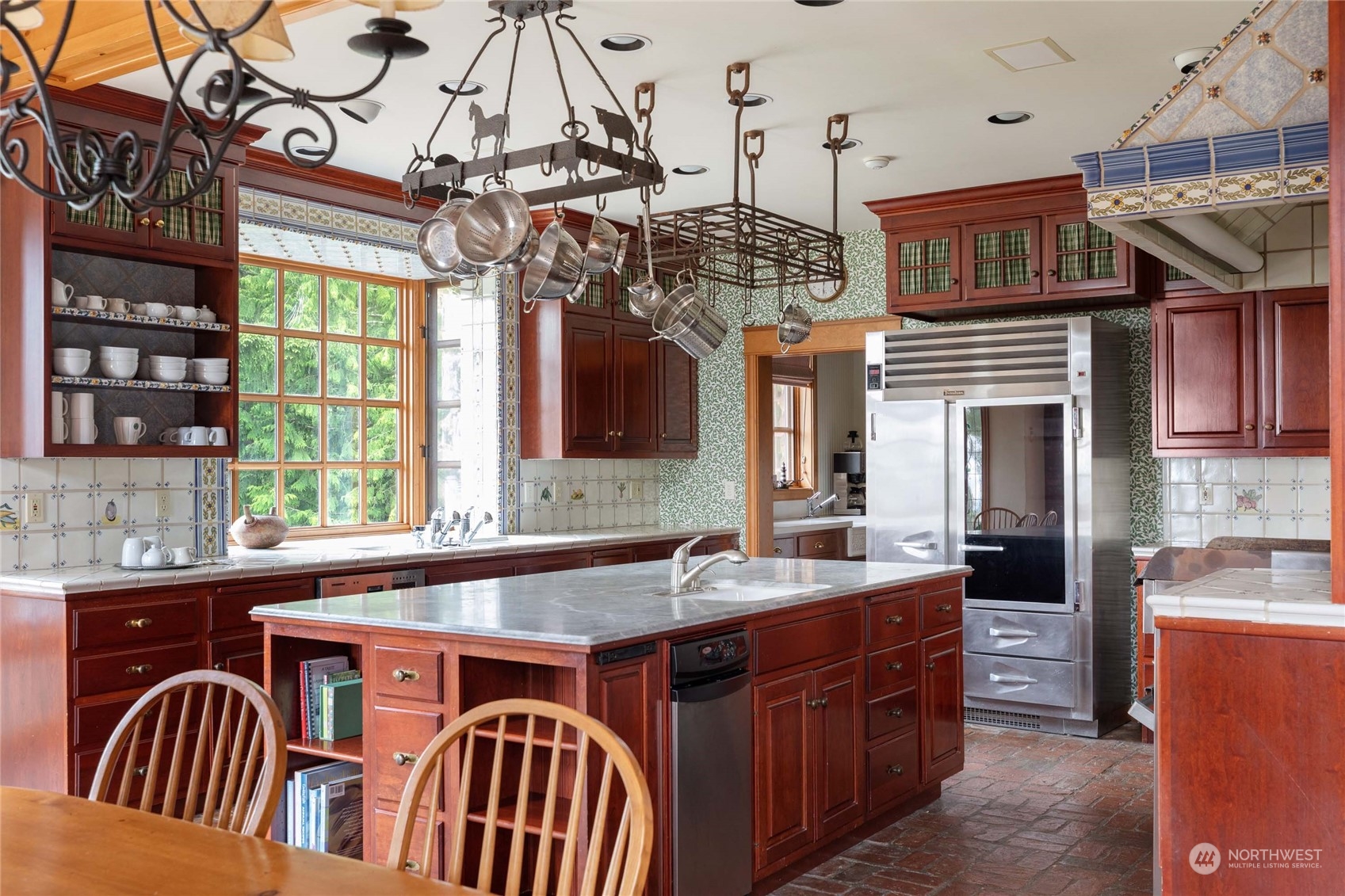 7333 Miller Road Anacortes, WA 98221 - Photo 10 of 40 Gallery Image 10