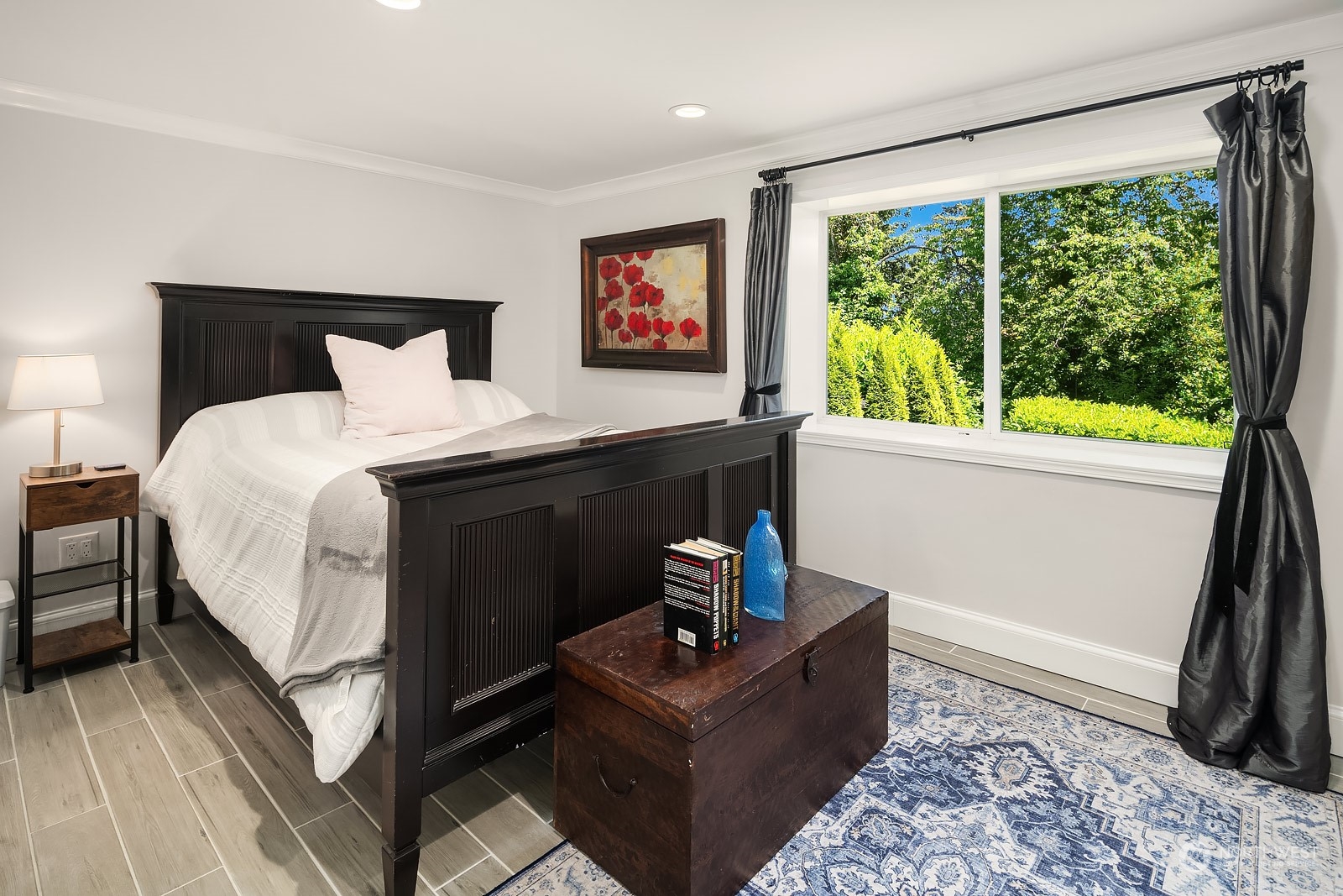 16404 9th Avenue Southwest Burien, WA 98166 - Photo 29 of 40 a bed room with a bed and a window