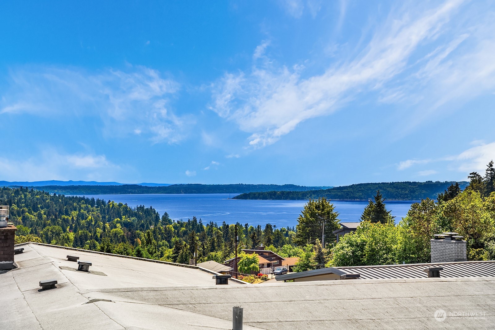 16404 9th Avenue Southwest Burien, WA 98166 - Photo 35 of 40 view of a city