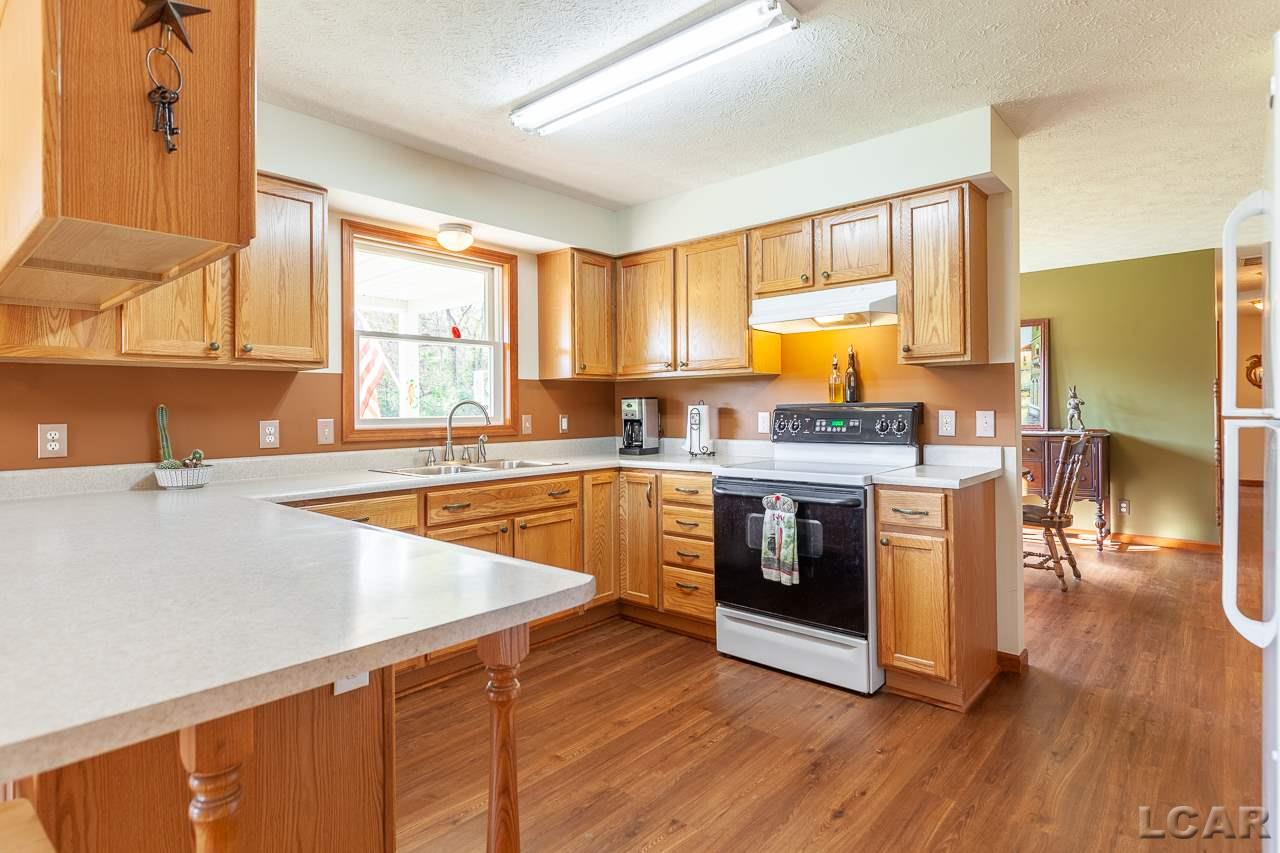 2340 Laberdee Road Adrian, MI 49221 - Photo 17 of 44 31398212-16.JPG