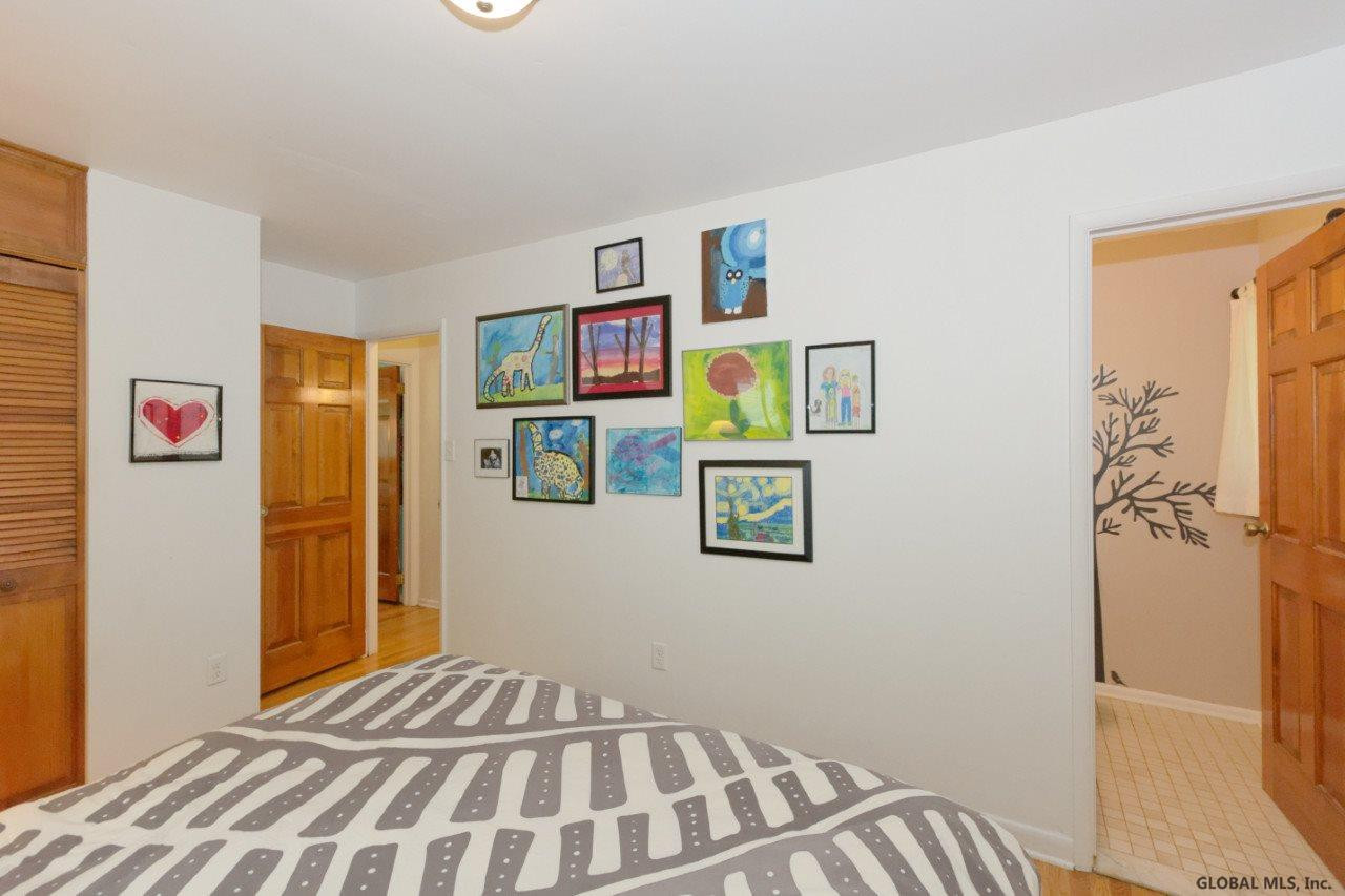 514 Huron Road Bethlehem, NY 12054 - Photo 23 of 35 Photo 23