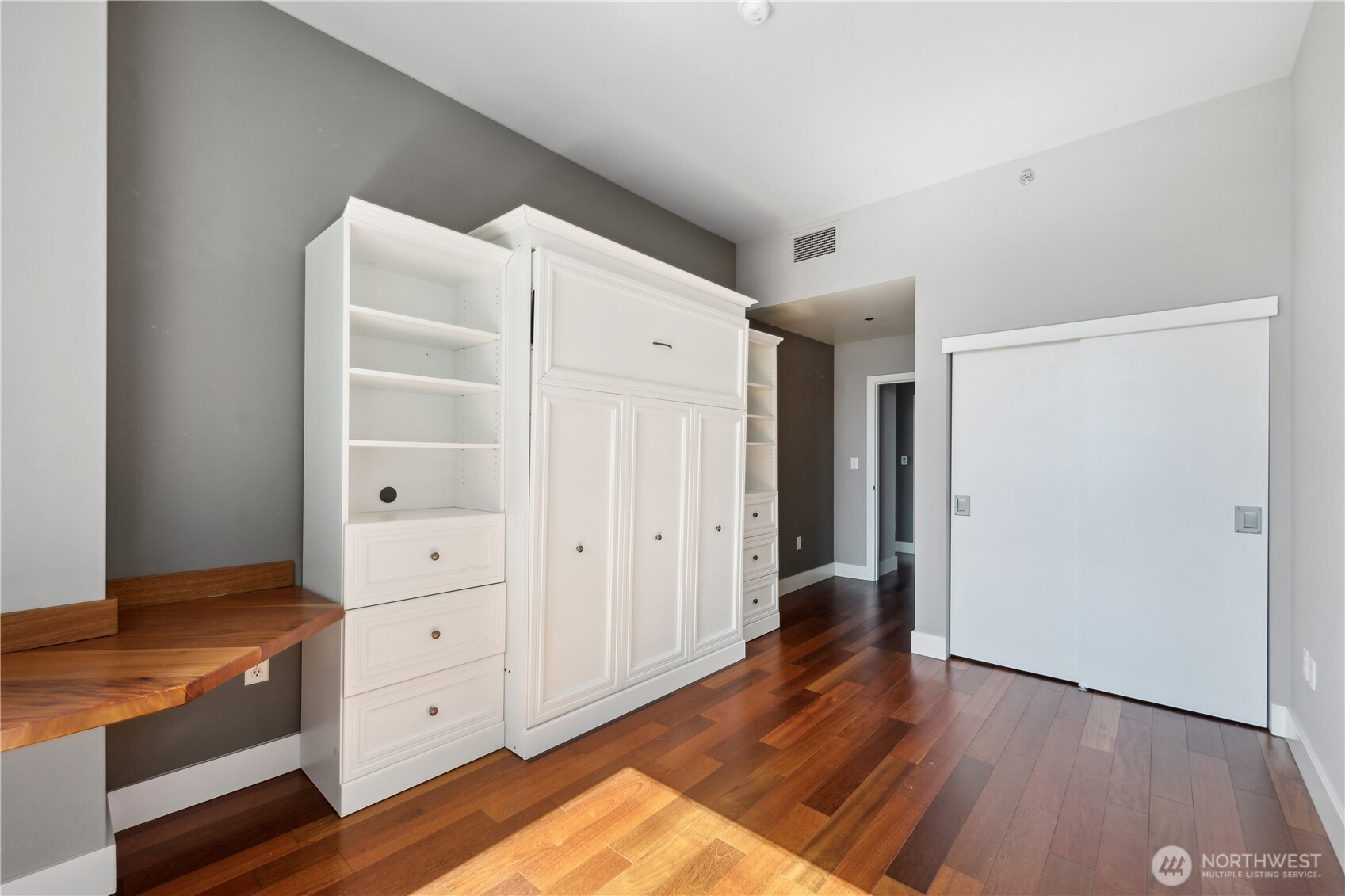 737 Olive Way, Unit 3100 Seattle, WA 98101 - Photo 23 of 33