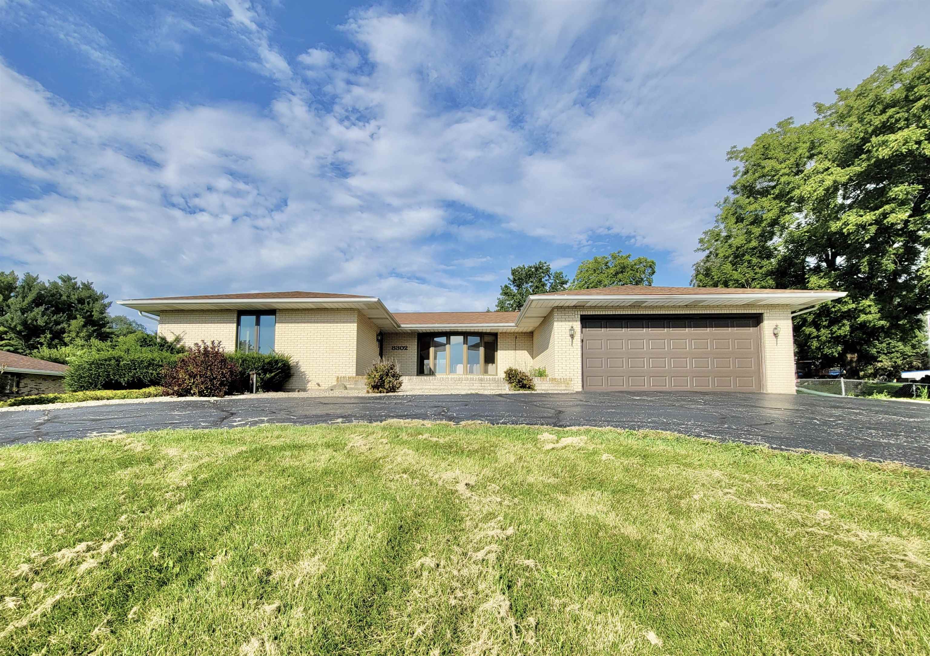 8302 Shaw Road Belvidere, IL 61008 - Photo 1 of 20 Gallery Image 1
