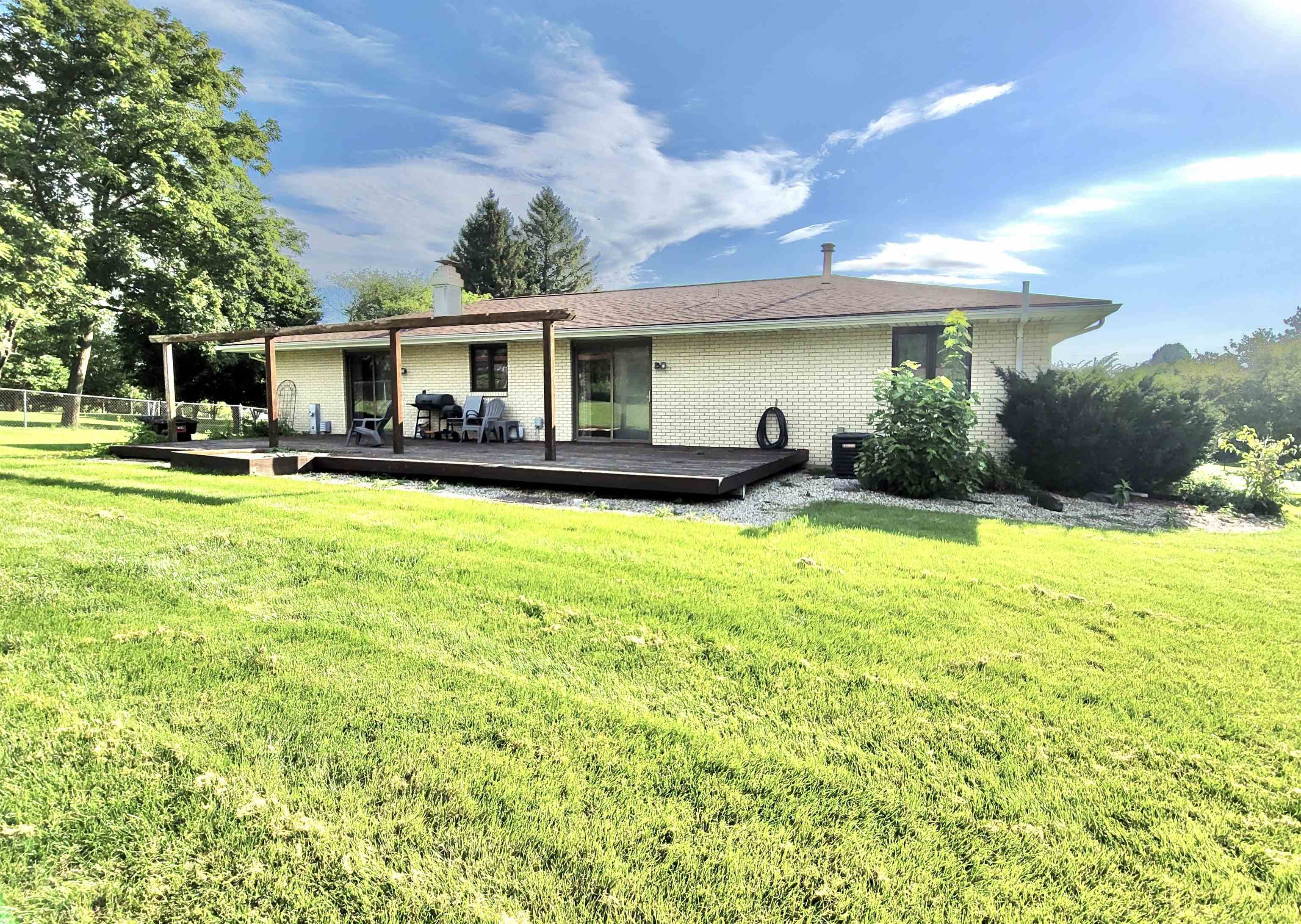 8302 Shaw Road Belvidere, IL 61008 - Photo 3 of 20 Gallery Image 3