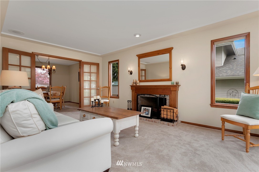 710 13th Way Southwest Edmonds, WA 98020 - Photo 2 of 20 Gallery Image 2