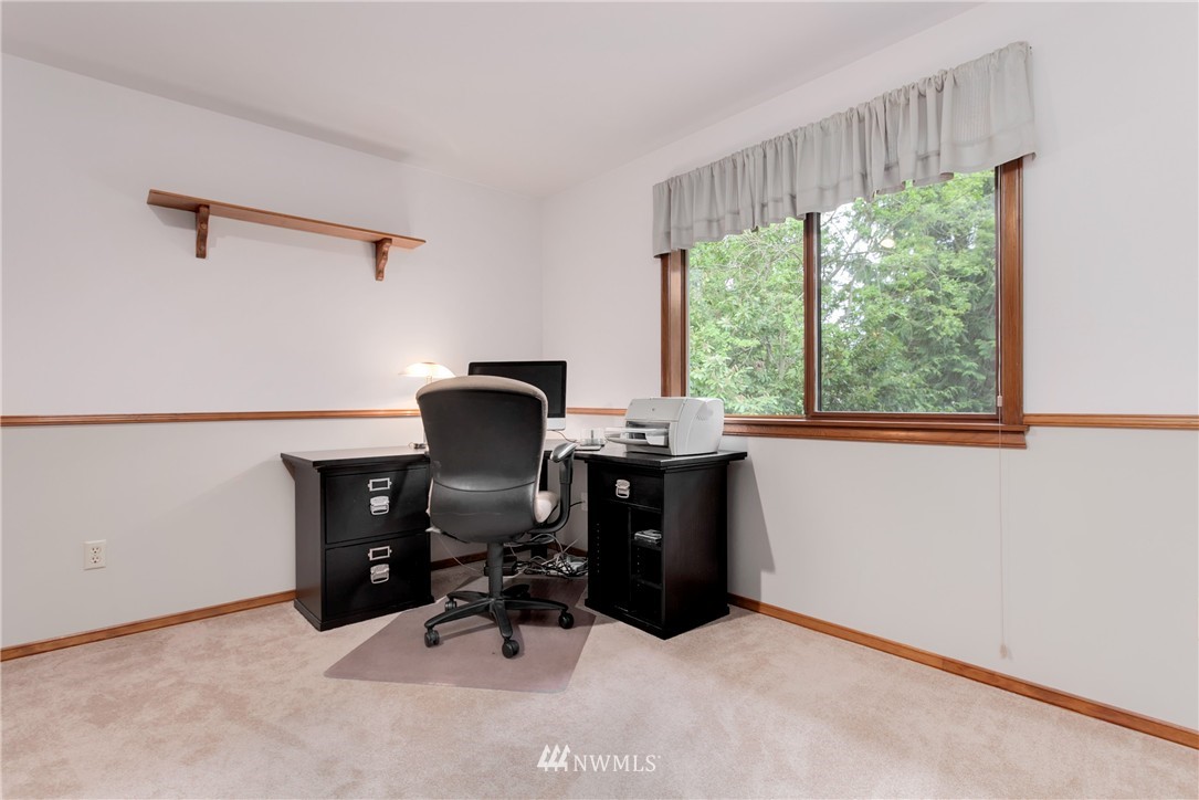 710 13th Way Southwest Edmonds, WA 98020 - Photo 13 of 20 Gallery Image 13