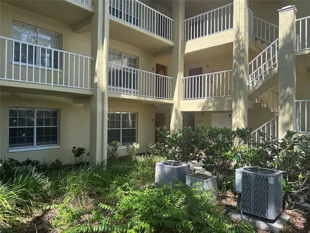 $1,700 | 2690 Coral Landings Boulevard, Unit 612, Palm Harbor, FL 34684