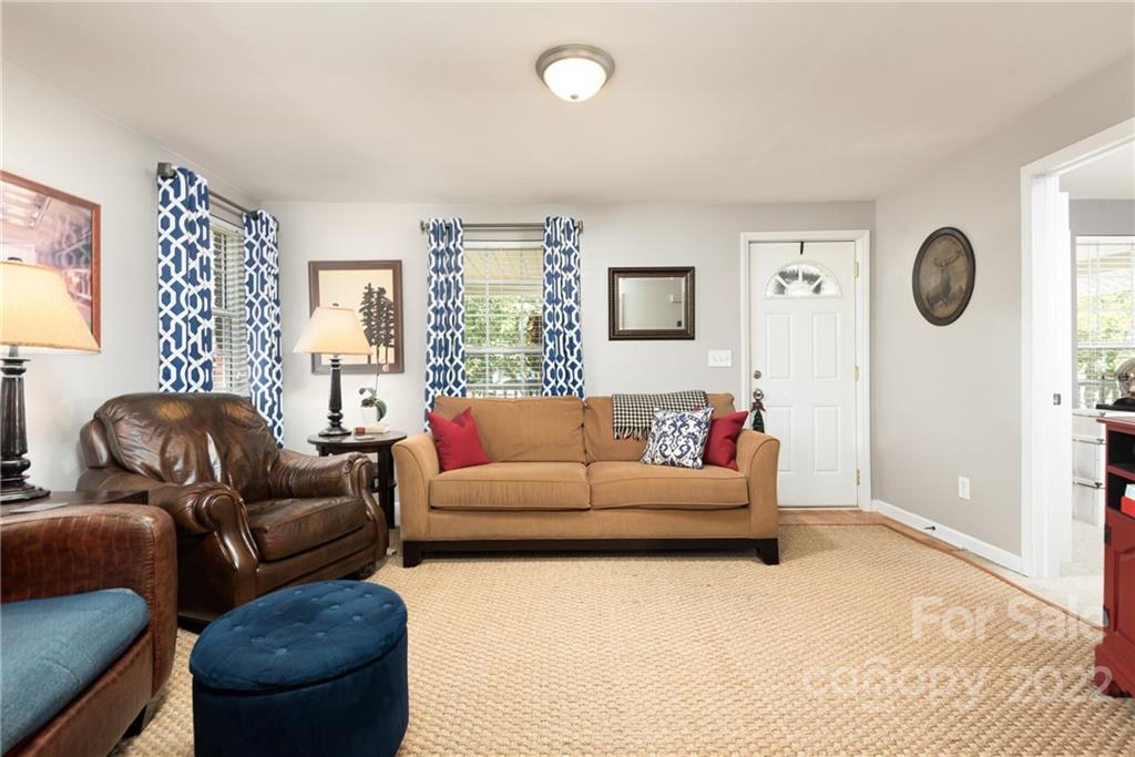 829 South Ridge Avenue Kannapolis, NC 28083 - Photo 4 of 24 Gallery Image 4