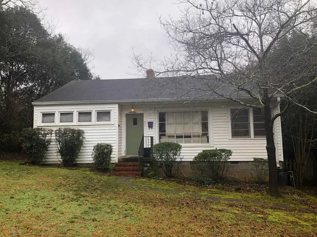 $2,100 | 475 Woodlawn Avenue, Athens, GA 30606