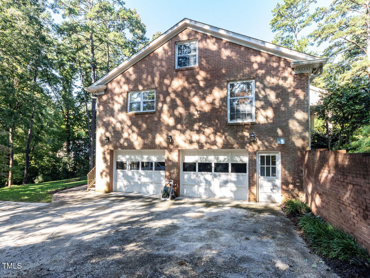 3203 Leonard Street Raleigh, NC 27607 - Photo 50 of 50 051-1280x960-garage