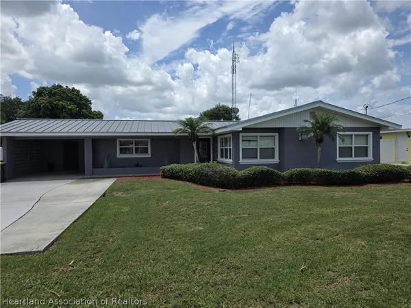 $397,000 | 120 Eleanor Court, Lake Placid, FL 33852